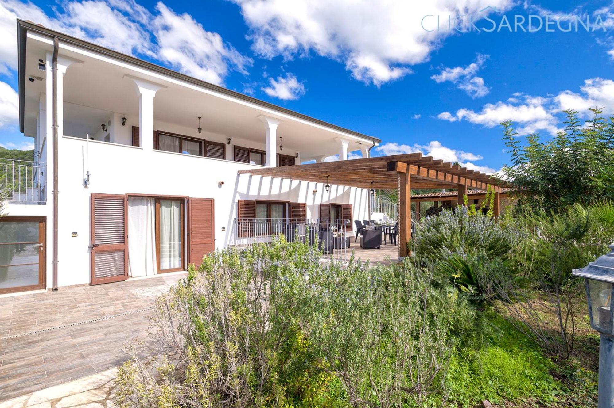Mirti Indipendente Con Piscina Per 8 Persone Villa Alghero