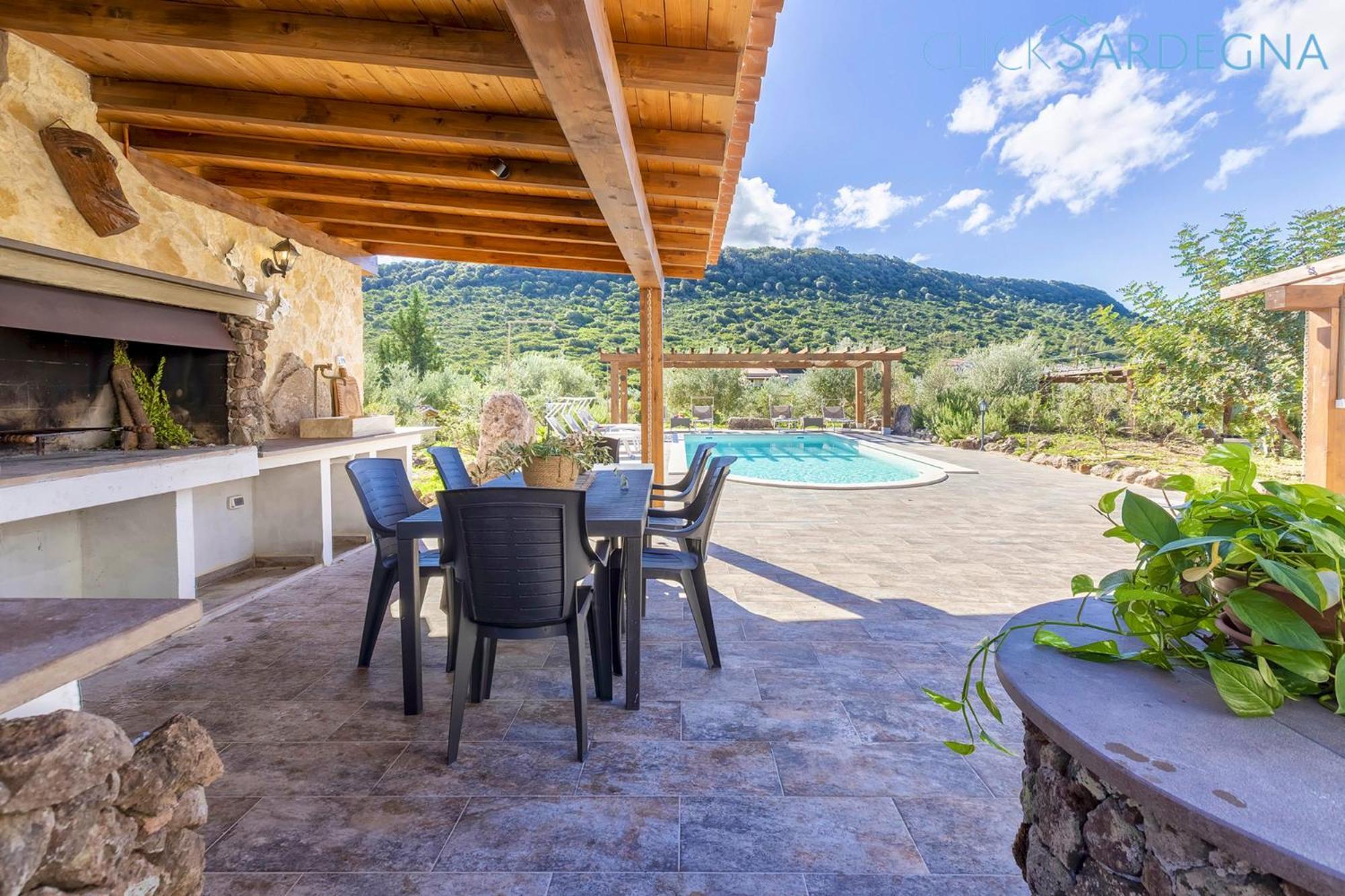 Villa Mirti Indipendente Con Piscina Per 8 Persone *